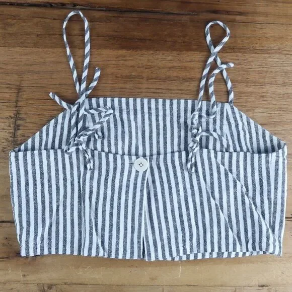 MADEWELL BLACK & WHITE STRIPE SPAGHETTI STRAP SINGLE BUTTON CROP TOP SIZE 8 - Picture 5 of 5